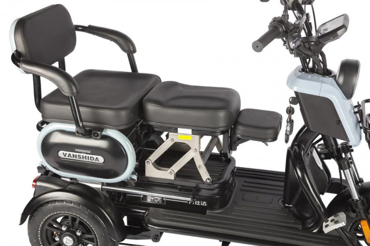 Электротрицикл Wanshida UN MOTO в Хабаровске