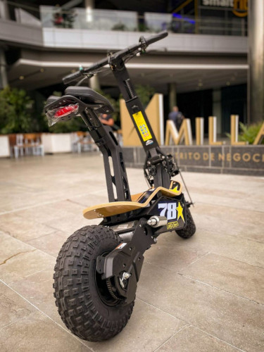 Электросамокат VeloCifero MAD 2000W в Хабаровске